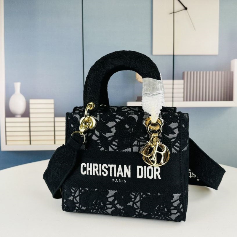 D*or top handle bags